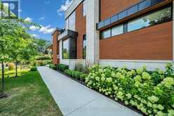 7 WHITELAW COURT | Markham Ontario | Slide Image Four