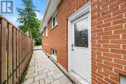 29 WESTWOOD LANE | Richmond Hill Ontario | Slide Image Thirty-two