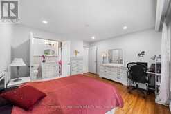 29 WESTWOOD LANE | Richmond Hill Ontario | Slide Image Fifteen