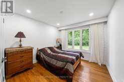 29 WESTWOOD LANE | Richmond Hill Ontario | Slide Image Twelve