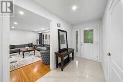 29 WESTWOOD LANE | Richmond Hill Ontario | Slide Image Six