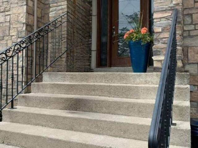 1160 ISLINGTON AVENUE Toronto Ontario, M8Z 4S7 - 3 Bedrooms Home For Sale
