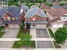 21 WOLF TRAIL CRESCENT | Richmond Hill Ontario | Slide Image Two