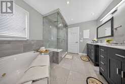 21 WOLF TRAIL CRESCENT | Richmond Hill Ontario | Slide Image Thirty-two