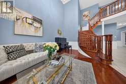 21 WOLF TRAIL CRESCENT | Richmond Hill Ontario | Slide Image Eight