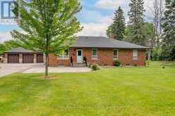 562 CATERING ROAD | Georgina Ontario | Slide Image Three