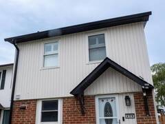 439 BRISTOL CRESCENT Oshawa Ontario, L1J 6M4