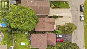 3 TWINOAKS CRESCENT | Hamilton Ontario | Slide Image Sixteen
