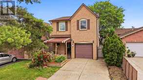 3 TWINOAKS CRESCENT | Hamilton Ontario | Slide Image One