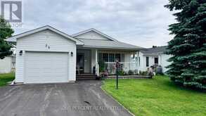 25 KENTUCKY AVENUE | Wasaga Beach Ontario | Slide Image Eighteen