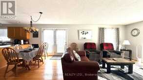 25 KENTUCKY AVENUE | Wasaga Beach Ontario | Slide Image Nine