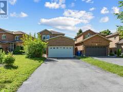 350 PICKERING CRESCENT Newmarket Ontario, L3Y 8G7
