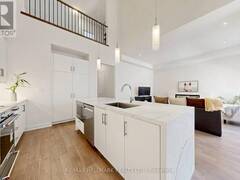 16 VERN ROBERTSON GATE Uxbridge Ontario, L9P 0R9