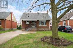 149 EAST 34TH STREET | Hamilton Ontario | Slide Image One