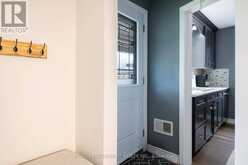 149 EAST 34TH STREET | Hamilton Ontario | Slide Image Six