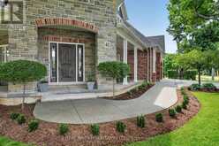 41 CAMERON DRIVE | Ancaster Ontario | Slide Image Nine