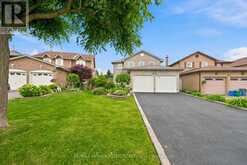 561 CATTAIL COURT | Pickering Ontario | Slide Image Six