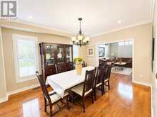 38 CAMELOT SQUARE | Barrie Ontario | Slide Image Eight