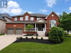 38 CAMELOT SQUARE Barrie Ontario, L4M 0C3