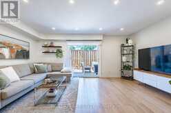 2097 MARINE DRIVE | Oakville Ontario | Slide Image Nineteen