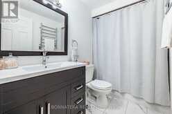 2097 MARINE DRIVE | Oakville Ontario | Slide Image Thirty