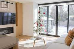 127 GLENVALE BOULEVARD | Toronto Ontario | Slide Image Eight