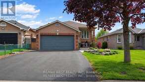37 KELL PLACE | Barrie Ontario | Slide Image One