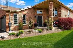 37 KELL PLACE | Barrie Ontario | Slide Image Three