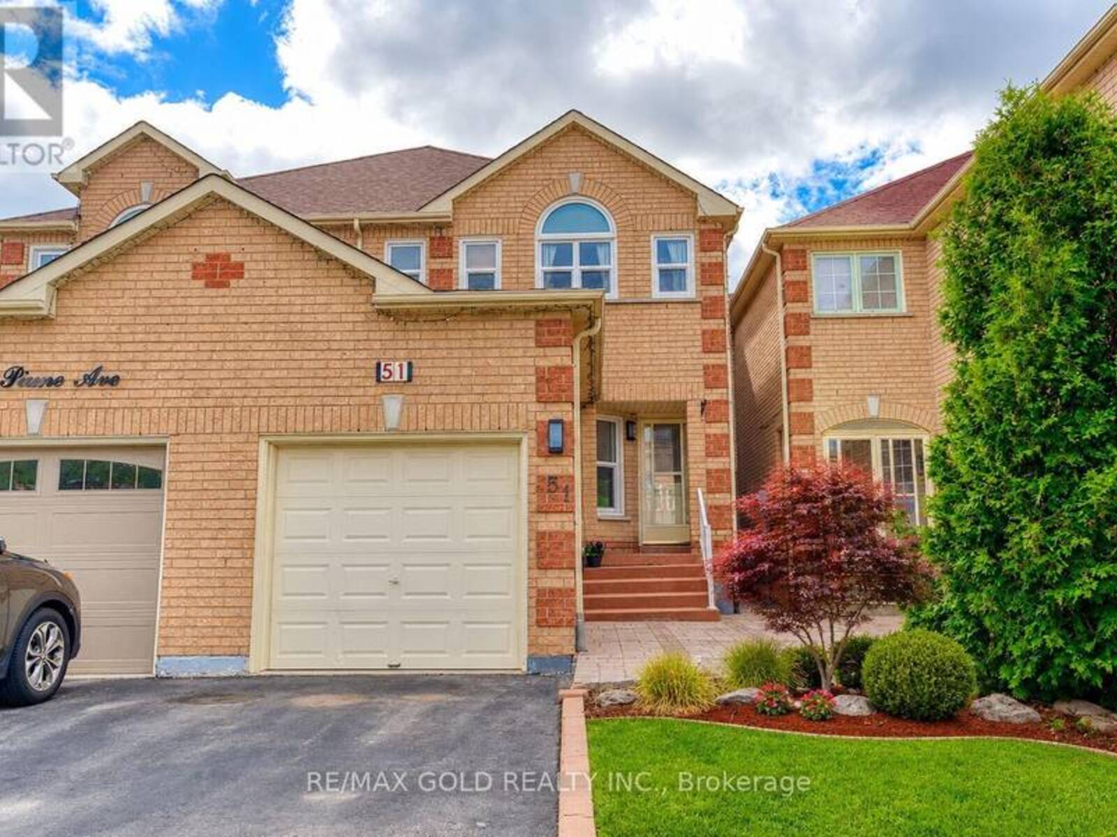 51 PIANE AVENUE, Brampton, Ontario L6Y 4X9