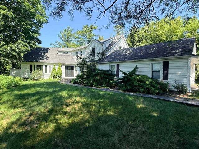 10 YORKTON BOULEVARD Markham Ontario, L6C 0J9 - Multi-family Home For Sale