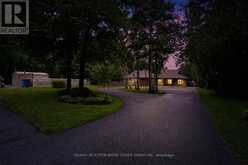 700 LAKE DRIVE N | Georgina Ontario | Slide Image Three