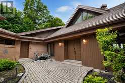 700 LAKE DRIVE N | Georgina Ontario | Slide Image Seven