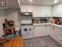 239 WEST 18TH STREET | Hamilton Ontario | Slide Image Twenty-two