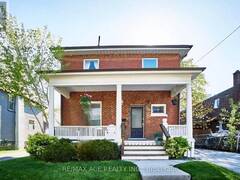 238 MARY STREET N Oshawa Ontario, L1G 5C4