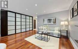 202 - 21 ELIZABETH STREET S | Richmond Hill Ontario | Slide Image Thirteen
