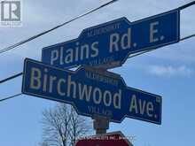 990-992 BIRCHWOOD AVENUE | Burlington Ontario | Slide Image Nine