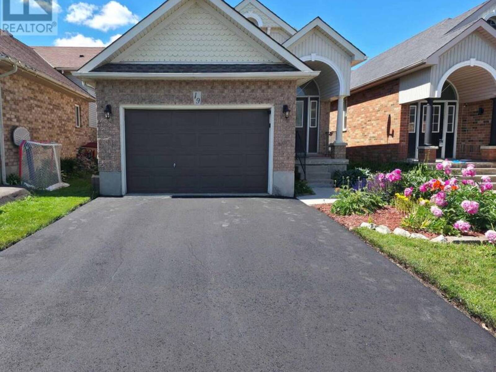 19 MCKITRICK DRIVE, Orangeville, Ontario L9W 5C2