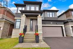 4044 CHANNING CRESCENT | Oakville Ontario | Slide Image Two