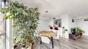 1005 - 1230 MARLBOROUGH COURT | Oakville Ontario | Slide Image Ten