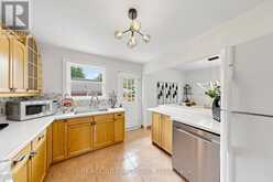 49 BAYVIEW PARKWAY | Newmarket Ontario | Slide Image Fifteen