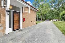 49 BAYVIEW PARKWAY | Newmarket Ontario | Slide Image Four