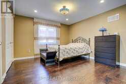 1168 MCTAVISH DRIVE | Newmarket Ontario | Slide Image Twenty-four