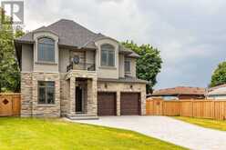 752 HILLVIEW CRESCENT | Pickering Ontario | Slide Image One