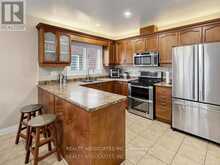 44 SHINING WILLOW CRESCENT | Brampton Ontario | Slide Image Ten
