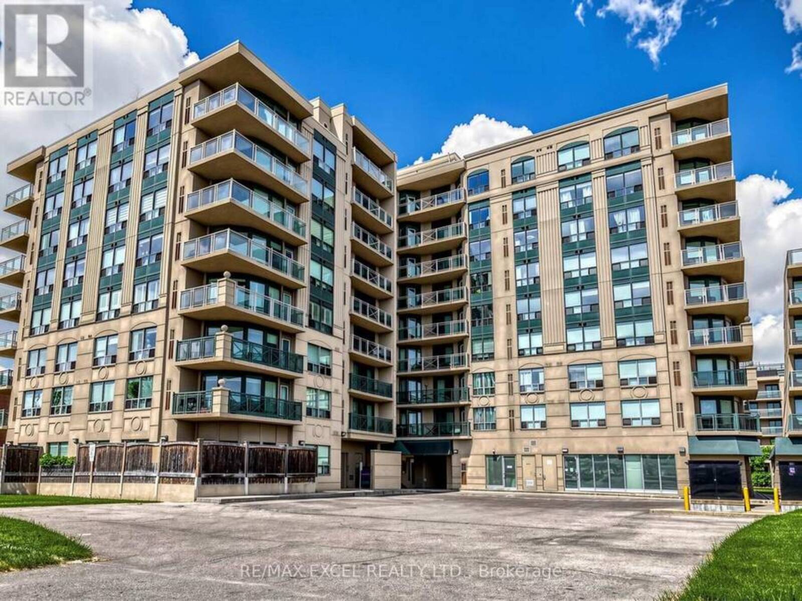 711 - 920 SHEPPARD AVENUE W, Toronto, Ontario M3H 0A2