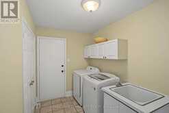 23 CRANBERRY LANE | Aurora Ontario | Slide Image Seventeen