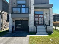 689 MIKA STREET Innisfil Ontario, L9S 0R7