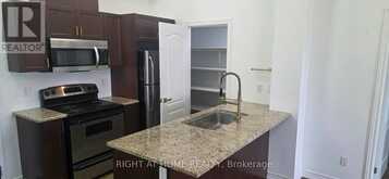 404 - 1360 COSTIGAN ROAD | Milton Ontario | Slide Image Six