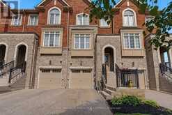 211 APPLETON COURT | Newmarket Ontario | Slide Image Seven