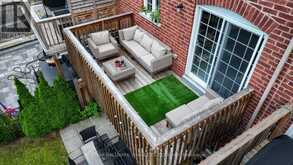 211 APPLETON COURT | Newmarket Ontario | Slide Image Thirty-four
